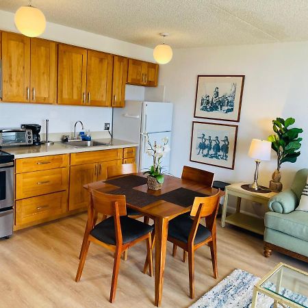 Waikiki Banyan 3411 Ocean View - FREE PARKING Apartment Honolulu Bagian luar foto