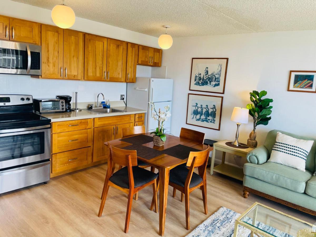 Waikiki Banyan 3411 Ocean View - FREE PARKING Apartment Honolulu Bagian luar foto