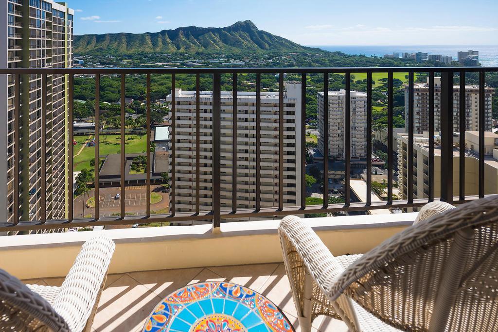 Waikiki Banyan 3411 Ocean View - FREE PARKING Apartment Honolulu Bagian luar foto