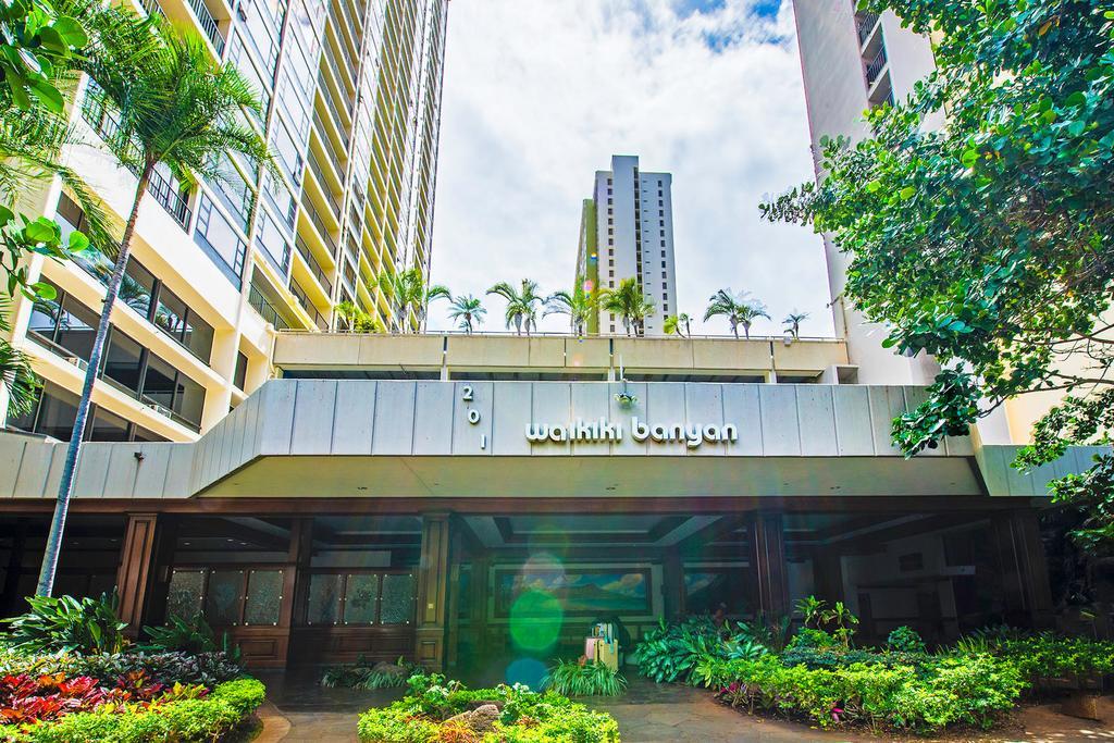 Waikiki Banyan 3411 Ocean View - FREE PARKING Apartment Honolulu Bagian luar foto